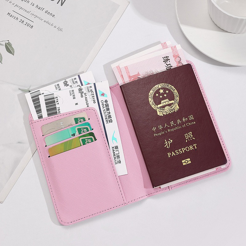 헬로 키티 여성 여권 커버 PU 가죽 다기능 신용 카드 - Travel Accessories India 리뷰 및 가격